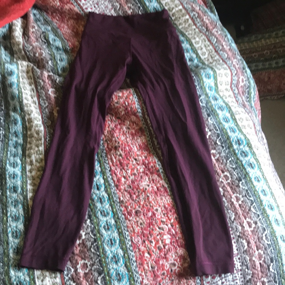Lululemon wunder under high rise tights.